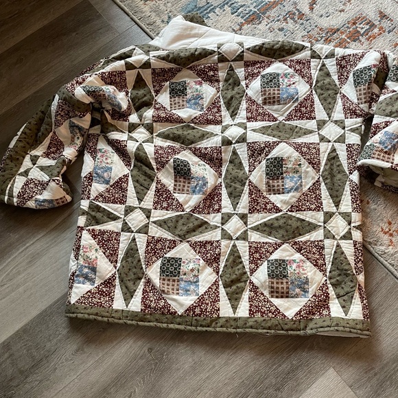 Handmade patchwork quilt jacket OS - Picture 7 of 9